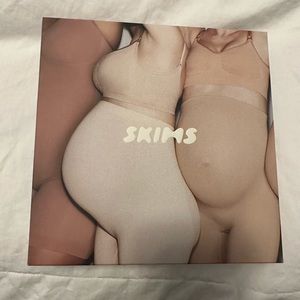 SKIMS maternity size s/m